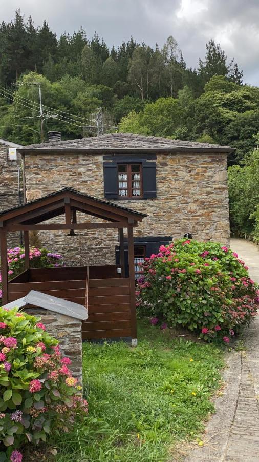 Casas Rurales Tareira En Taramundi Exterior foto