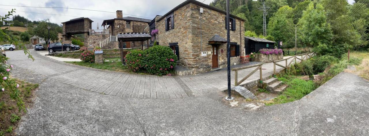 Casas Rurales Tareira En Taramundi Exterior foto